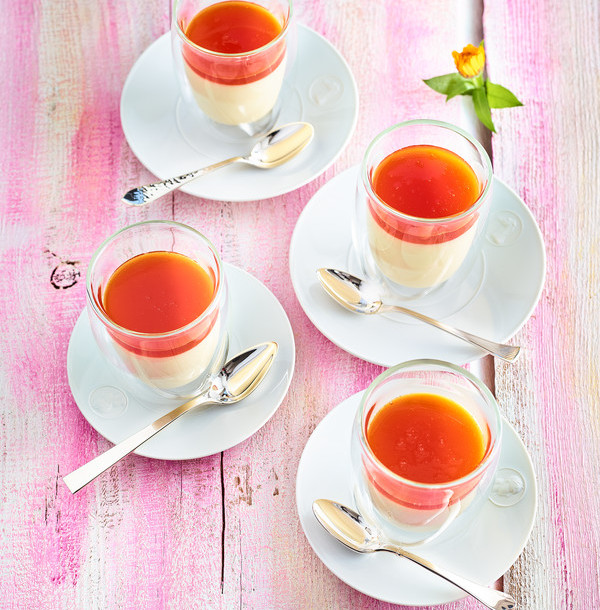 Panna cotta au sirop de pamplemousse par KitchenAid