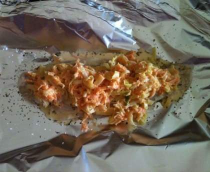 Papillote de filet de la mer qui rend aimable