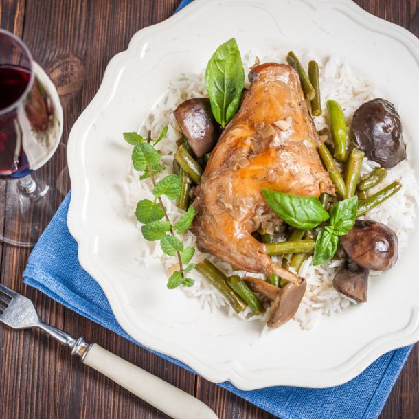 Papillotes de lapin aux champignons et petits légumes