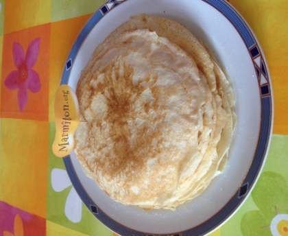 Pâte à crêpes à la bière et aux amandes amères