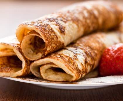 Pâte à crèpes moelleuse riche en oeufs