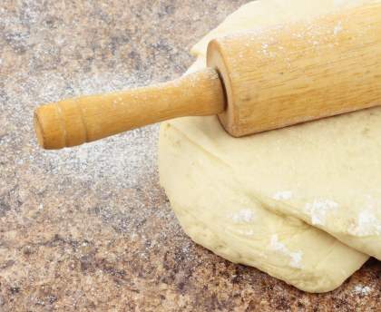 Pâte à pizza épaisse à la machine à pain
