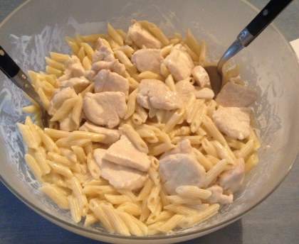 Pâtes à la crème et émincés de dinde