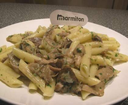 Pâtes au confit de canard et champignons des bois