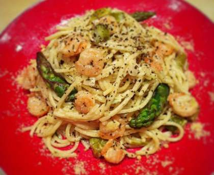 Pâtes aux asperges et aux crevettes