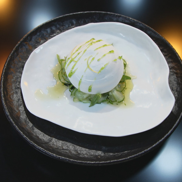 Pavlova de concombre par Sarah Mainguy dans Objectif Top Chef