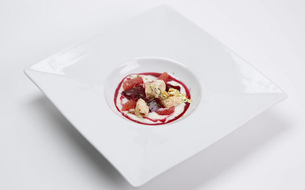Perles du Japon façon riz au lait, coco, pamplemousse et meringue légère. Elixir d'hibiscus