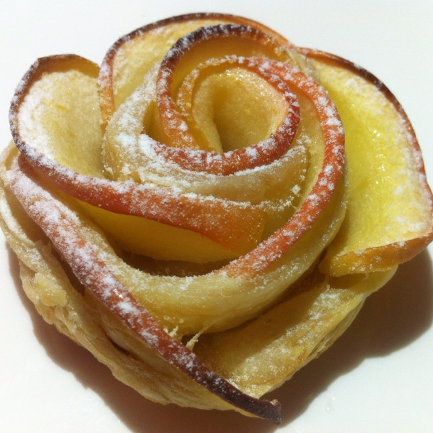 Pétales de Pommes en Feuilleté