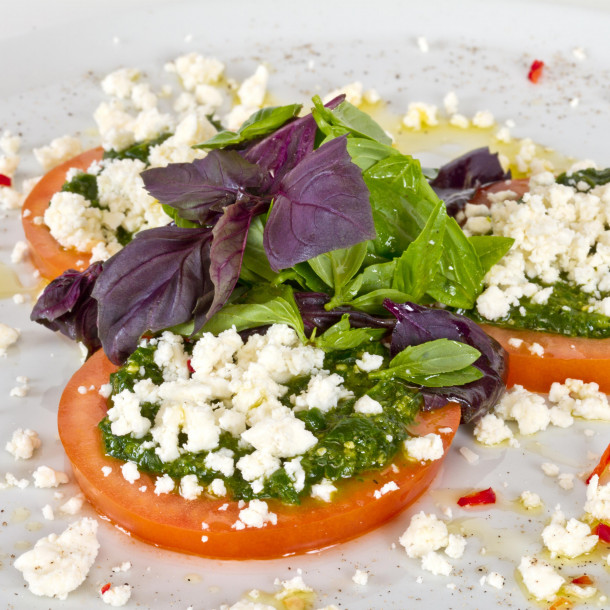 Petite terrine de chèvre aux tomates confites