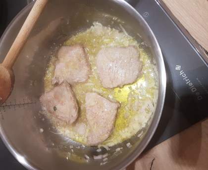 Petites escalopes au vin blanc