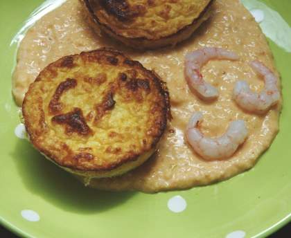 Petites mousses de chou-fleur, sauce crevettes