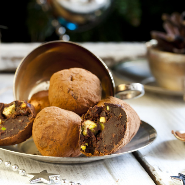Petits chocolats aux éclats de pistache