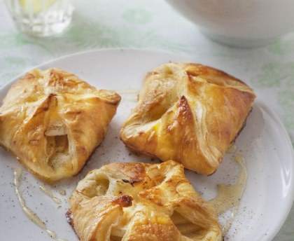 Petits feuilletés aux pommes et au chèvre