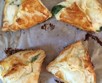 Petits paniers d'épinards et chèvre frais