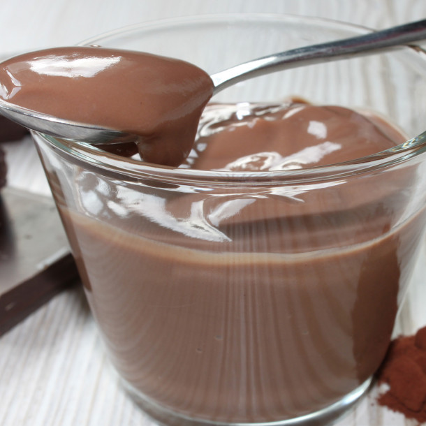 Petits pots de crème au chocolat au Compact Cook Elite