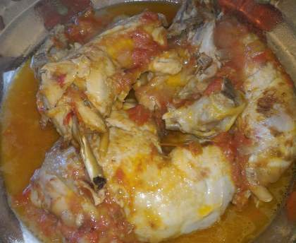Pilons de poulet à la sauce tomate