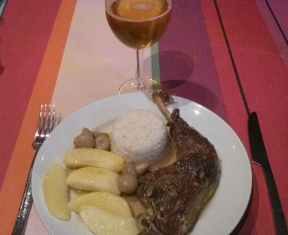 Pintade aux pommes et au cidre