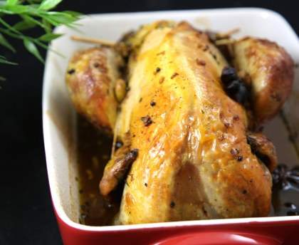 Pintade farcie caramélisée aux épices