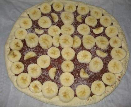 Pizza au chocolat et aux fruits