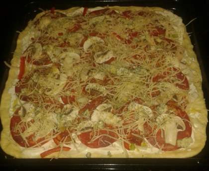 Pizza aux poivrons et chorizo