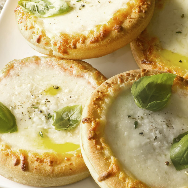 Pizzette chèvre-basilic