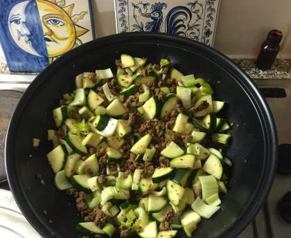 Poêlée de courgettes et de céleri branche