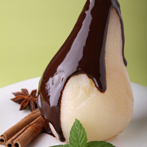 Poires pochées au chocolat