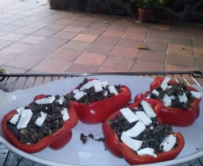 Poivrons farcis à la tapenade et à la feta