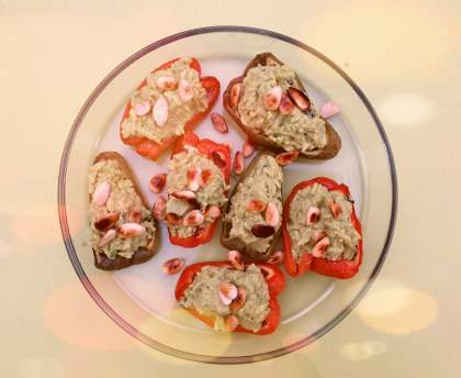 Poivrons farcis au riz et à l'avocat
