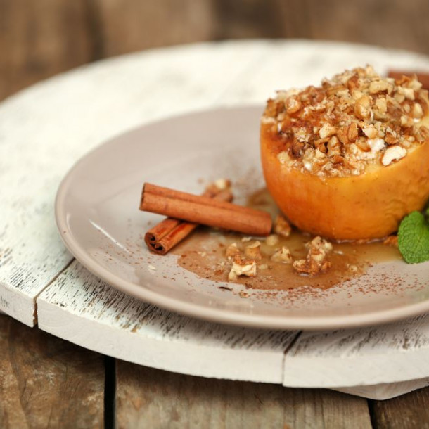 Pomme gourmande aux raisins secs et miel 