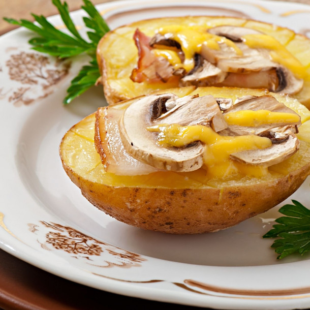 Pommes de terre farcies au canard, cheddar et champignons 