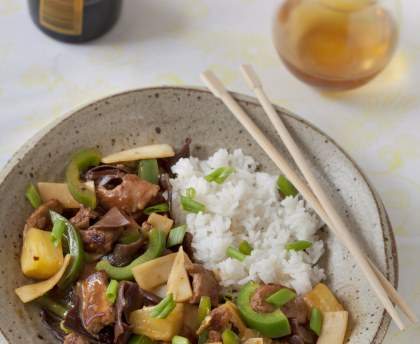 Porc au pousses de bambous et champignons noirs (Chine)
