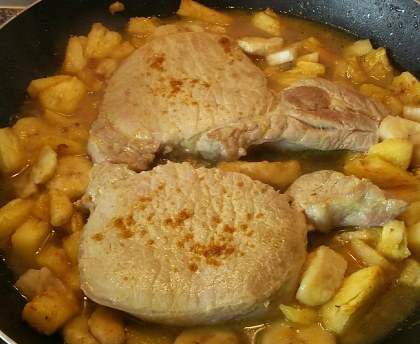 Porc des îles aux bananes et à l'ananas