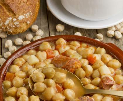 Pot au feu aux pois chiches ( cocido )