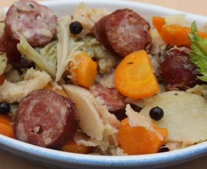 Potée de chou blanc à la saucisse