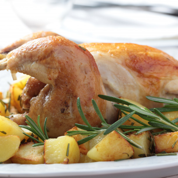 Poularde rôtie à la normande