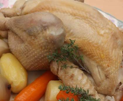 Poule au blanc à l'ancienne