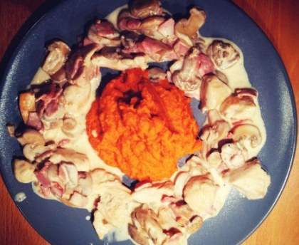 Poulet au cidre, bacon et champignons