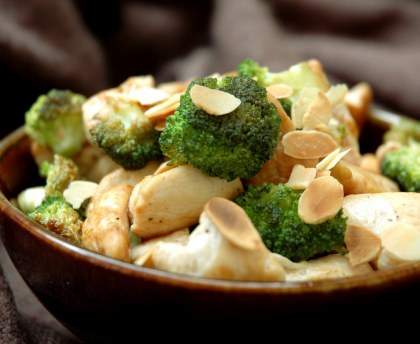 Poulet aux amandes et brocolis light