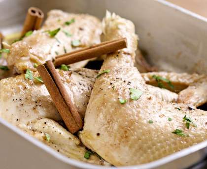 Poulet mariné grillé à la cannelle