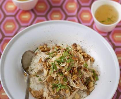Poulets aux pignons et amandes (Liban)
