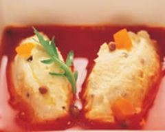 Quenelles de Crottin de Chavignol à l'eau de tomate
