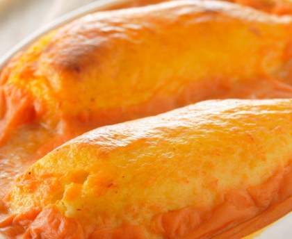 Quenelles gratinées à la béchamel tomate