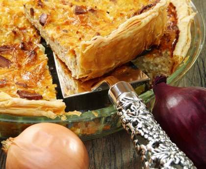 Quiche à l'oignon et aux lardons fumés