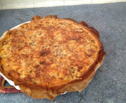 Quiche au thon et aux petits pois carottes