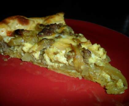 Quiche aux oignons et à la viande hâchée