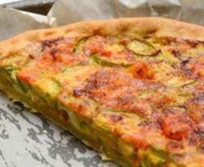 Quiche aux poivrons et à la courgette