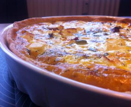Quiche aux tomates séchées, feta et poivron