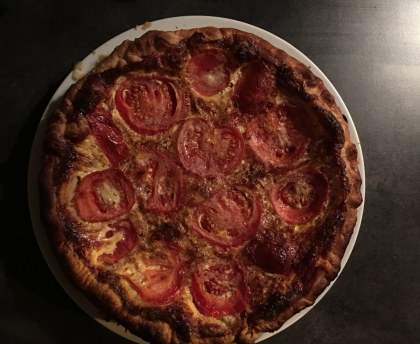 Quiche express à la tomate, thon, moutarde 