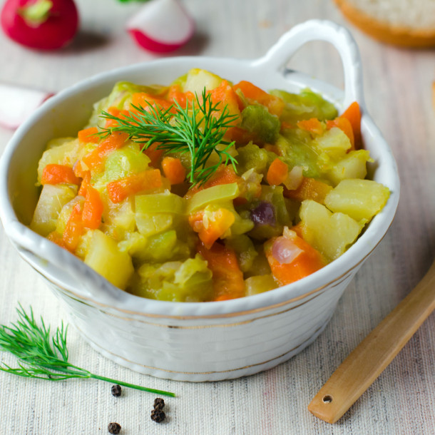 Ragoût de pommes de terre aux légumes